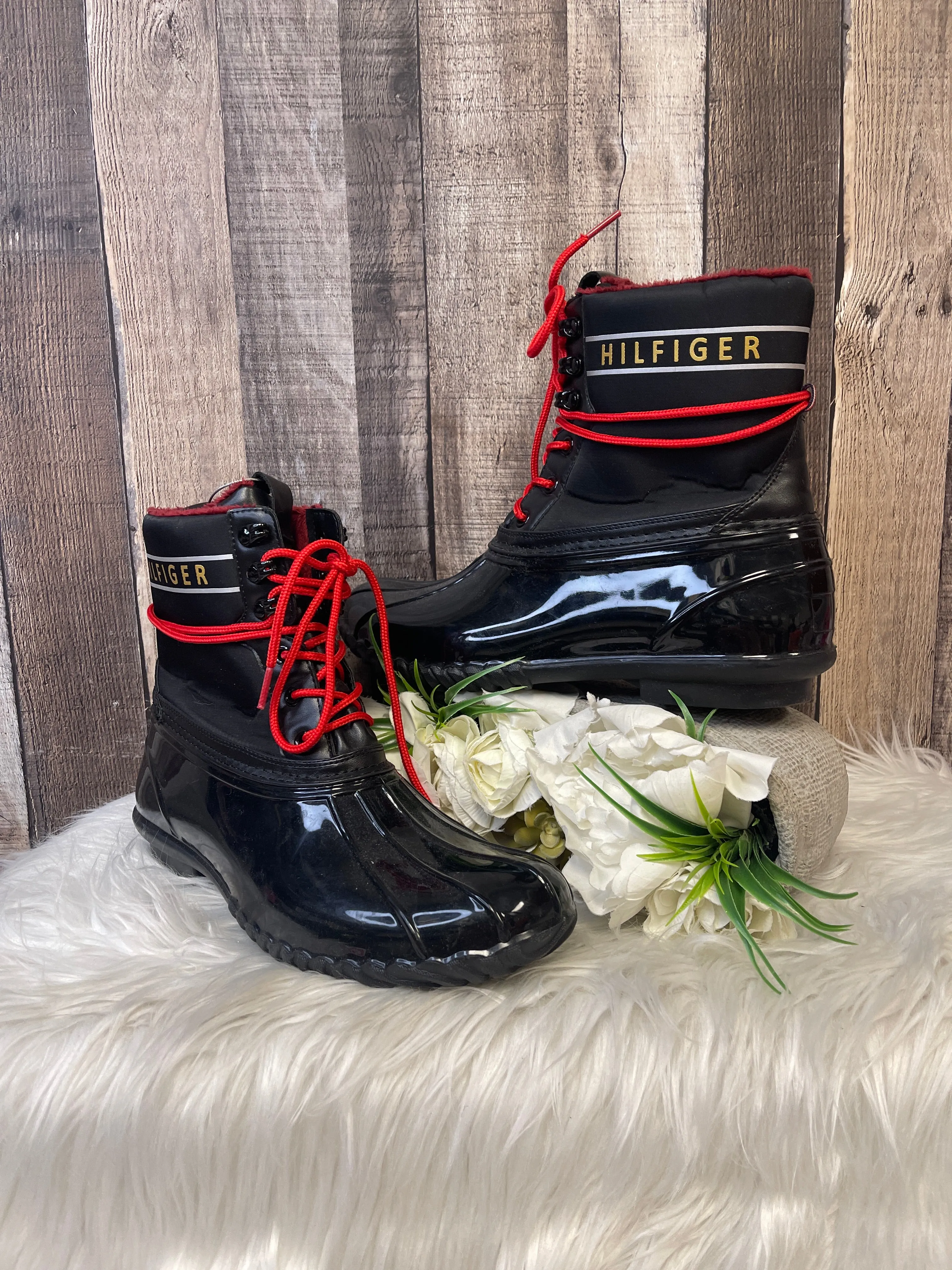 Boots Rain By Tommy Hilfiger  Size: 11