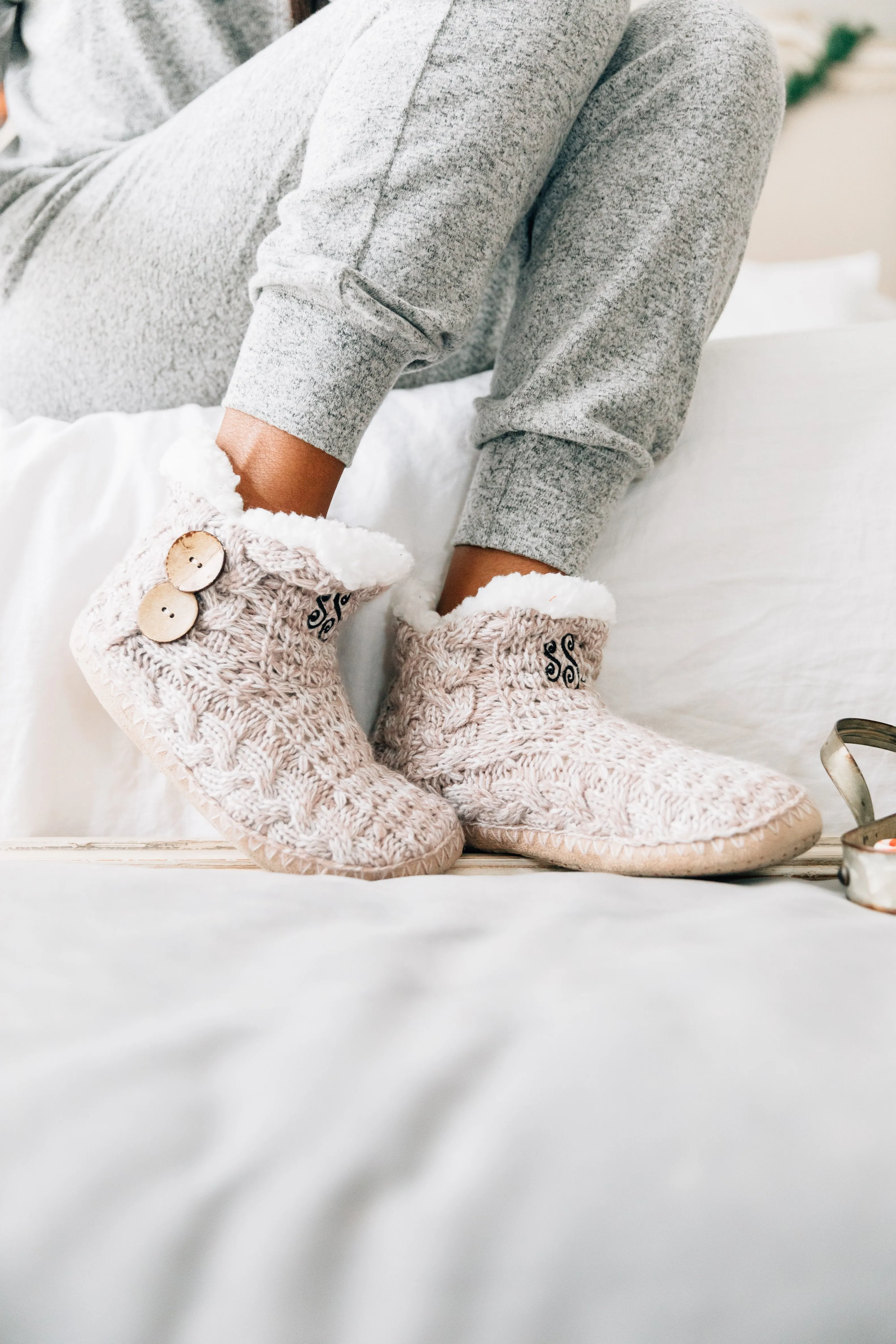 Cozy On The Couch Mauve Pink Slipper Booties